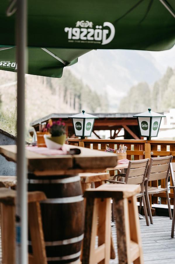 Gasthof Pension Kohlplatzl Hopfgarten in Defereggen Exterior foto